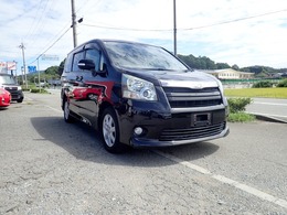 トヨタ ノア 2.0 Si 