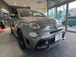アバルト 695 コンペティツィオーネ 禁煙　認定中古車保証　左MT