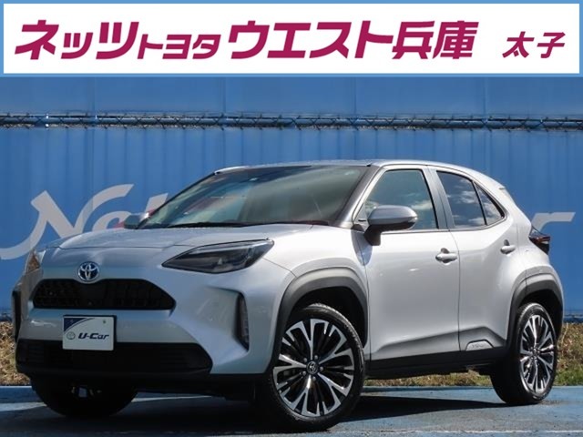 余裕と工夫がたっぷりコンパクトSUV「ヤリスクロス」が入庫しました！