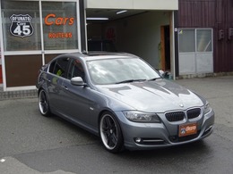 BMW 3シリーズ 335i 