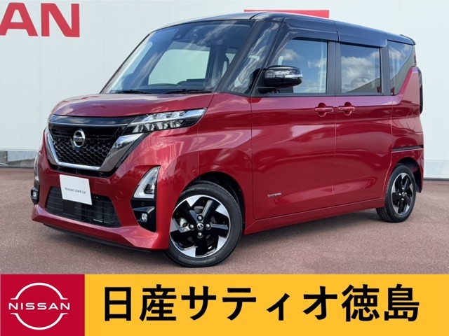 日産サティオ徳島藍住店のルークスをご覧頂きありがとうございます(*^-^*)スパークリングレッド×ブラックのツートンカラーです★ブラック色がはいる事でひきしまった印象になります☆