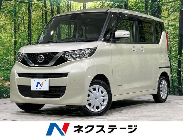 4WD　電動スライドドア　純正ナビ　全周囲カメラ　快適パックA　禁煙車
