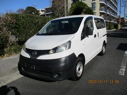 日産 NV200バネットバン 1.6 DX オートマ　5人乗り