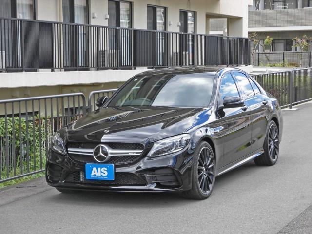 高性能スポーツセダンでありながら快適性も併せ持つメルセデスAMG C43 4マチック！