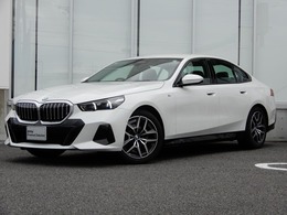 BMW 5シリーズ 523i Mスポーツ コンフォートドライビングPKG　19AW