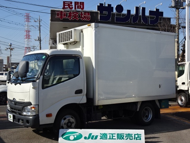 トヨタ純正低温冷凍車　-22℃から＋35℃設定　低温冷凍車　デンソー製冷凍機　2t積載　4.0Dターボ　オートマ　ナビ　バックモニター　スタンバイ付き（コード付き）　ETC　型式：TKG-XZC605