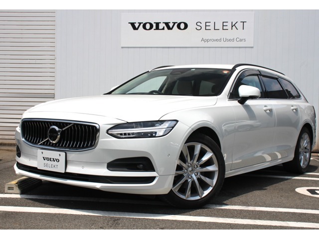 V90 B5 Momentumが入荷いたしました。ぜひ実車をボルボ・カー三鷹でご覧くださいませ。