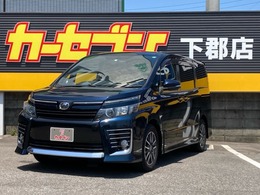 トヨタ ヴォクシー 2.0 ZS 両側電動スライド　後席モニター