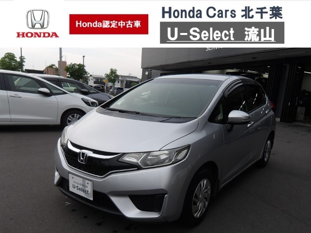☆平成27年式Fit入庫しました。人気車です！お見積もりもメールで簡単にお答えできますので、お気軽にご連絡下さいませ♪☆