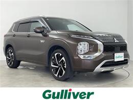 三菱 アウトランダーPHEV P 本革シート 修復歴無し