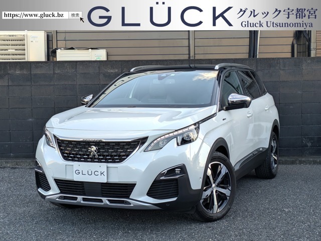 ワンオーナーで低走行の人気の7人乗りSUV　プジョー5008が入庫しました。