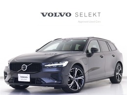 ボルボ V60 リチャージ アルティメット T6 AWD プラグイン ハイブリッド 4WD PHEV サンルーフ Google 茶革 19インチAW