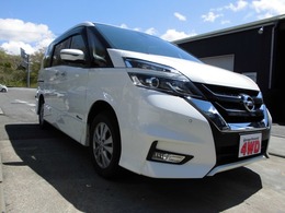 日産 セレナ 2.0 ハイウェイスター Vセレクション 4WD 