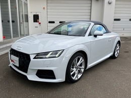 アウディ TTロードスター 45 TFSI クワトロ 4WD レザーパッケージ　コンフォートパッケージ