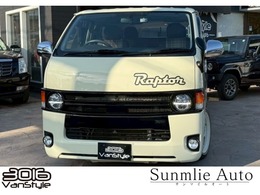 トヨタ ハイエースバン S-GL　両側パワスラ　ベッド＆側面棚仕様 LED丸目フェイス　ローダウン