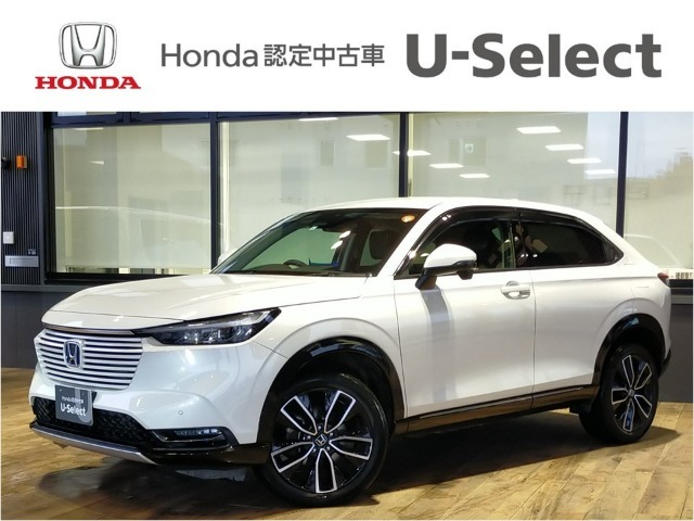 ■ヴェゼルは、洗練されたスタイリングと高い質感を備えたコンパクトSUV。ハイブリッドならではの滑らかで静かな走行性能に加え、使いやすさと安全装備も充実。日常からレジャーまで幅広く活躍する1台です。