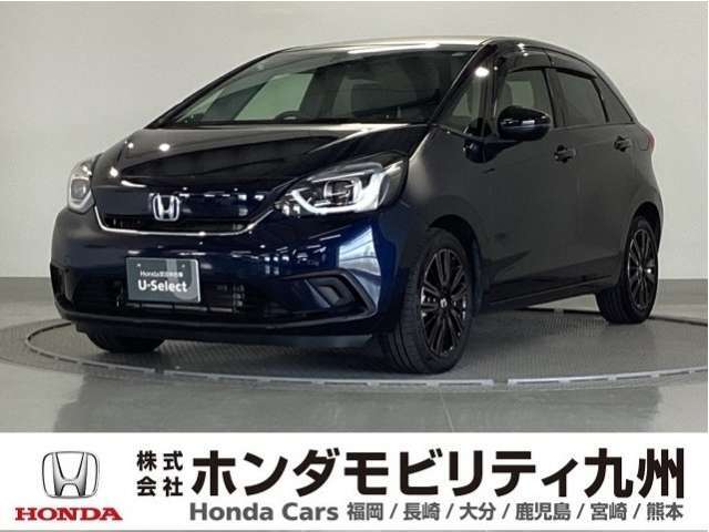 フィット　e：HEVホーム 20周年特別仕様車 カーサです！純正メモリーナビ、衝突低減ブレーキ、ドラレコ、リアカメラ、本革ステア、シートヒーター、LEDヘッド、純正16インチアルミホイール他！
