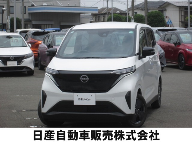 軽電気自動車　サクラ　X　LEDヘッドライト　エマージェンシーブレーキ　踏み間違い防止付き　入荷しました