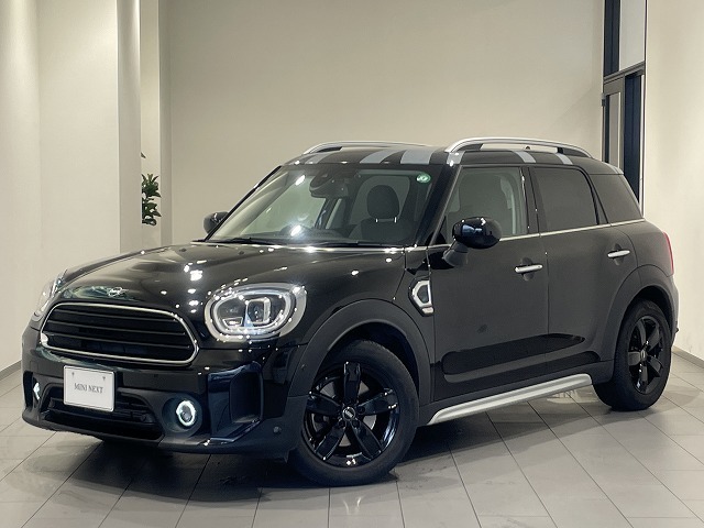 MINI正規ディーラー/認定中古車2年保証　1オーナー　禁煙　弊社下取　ルーフラッピング　アクティブクルーズコントロール　AppleCraPlay　バックカメラ/前後障害物センサー　衝突被害軽減ブレーキ　17インチAW