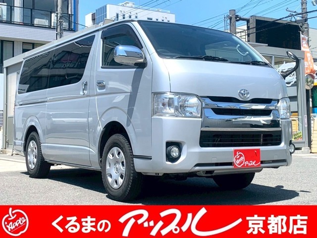 アップル京都店で販売している全てのクルマは厳しいチェックを受けた後、更に第三者のプロの査定員により走行距離に偽りが無いか等厳しい検査を行っているので安心して乗っていただけます♪