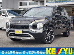 三菱 アウトランダー PHEV 2.4 P 4WD 充電ケーブル/サンルーフ/QI充電器/BOSEス