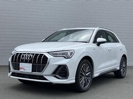 アウディ Q3 Q3 35 TFSI S line フロントシート電動調節機能　パーシャルレ