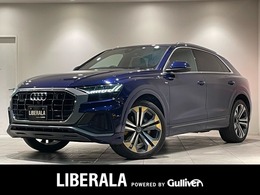 アウディ Q8 55 TFSI クワトロ デビューパッケージ Sライン 4WD パノラマS/R SラインPKG HDマトリクスLED