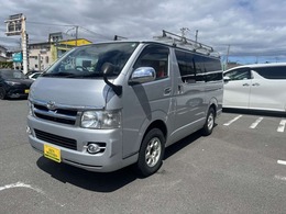 トヨタ ハイエースバン 2.5 スーパーGL ロング ディーゼルターボ 4WD ナビ　アルミ　バックカメラ　DVD