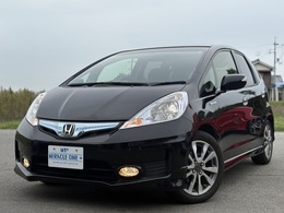 ホンダ フィットハイブリッド 1.5 RS 6速MT/純正ナビ・TV/HIDライト/スマートキ