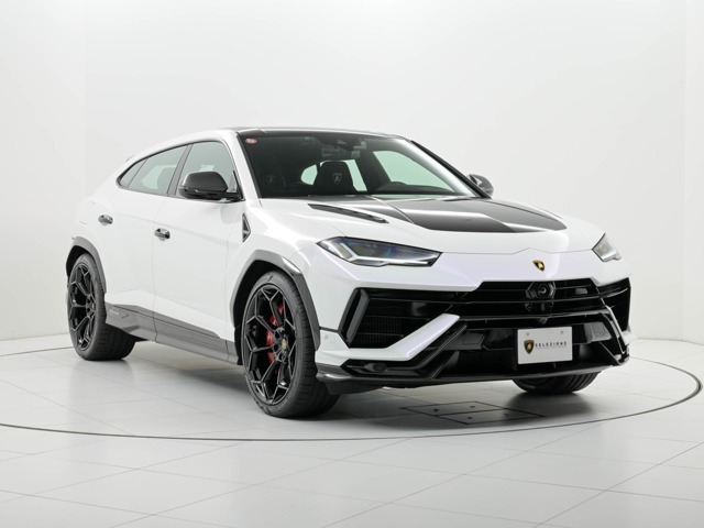 Urus Performanteが入荷いたしました。