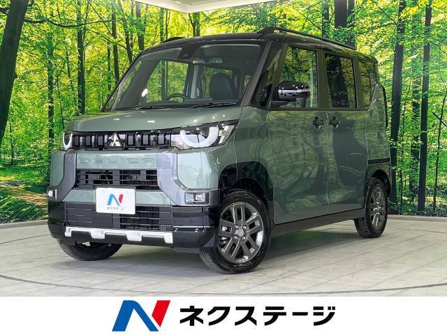 バックカメラ　衝突軽減装置　2トーンカラー　ハーフレザーシート