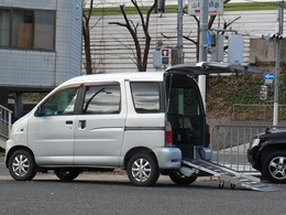 ダイハツ アトレーワゴン 660 CXハイルーフ スローパー　リアシート付　福祉車両