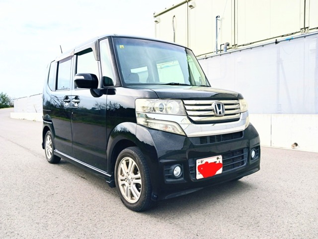 車両装備品のキーレス・パワーウィンド・オーディオなどの装備品はサービス品・消耗品にあたりますので保証の対象外です。車両を購入の際に動作確認をお願いします。不具合がある場合にはスタッフに申し付けください