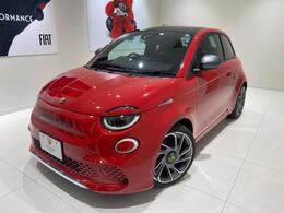 アバルト 500e ツーリズモ 