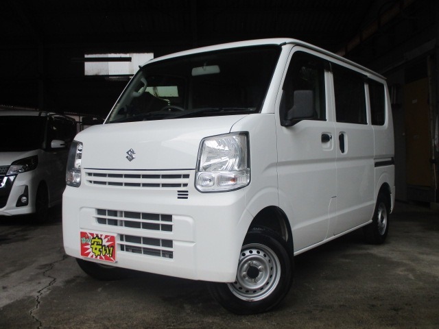 整備士がしている中古車センター！！自社工場完備なので、ご購入後のアフターサービスも充実♪♪お客様のカーライフをしっかりサポートさせていただきますのでぜひ安心しておまかせください♪