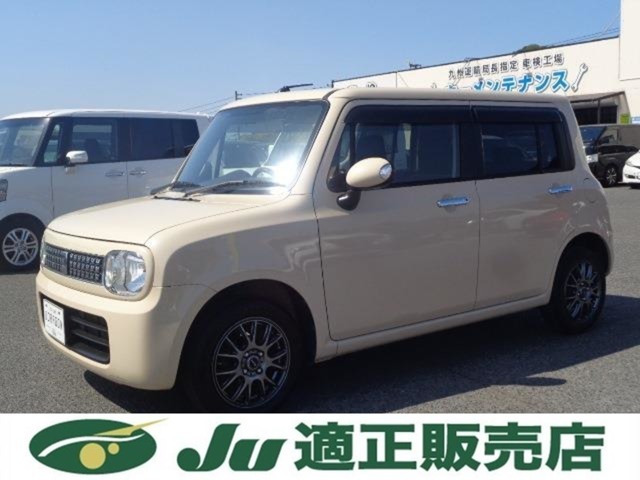 販売車輌は全車（一部対象外車輌あり弊社規定による）1年間走行距離無制限の保証付きです。全国保証になりますので遠方のお客様でもお近くの各ディーラーにて保証修理が可能です。※2年～3年の長期保証プランあり