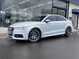 アウディ S3セダン 2.0 4WD 黒革 19インチRAYSHOMURA Sマフラー ETC