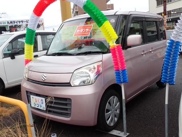 車の購入にお困りの方ご相談ください！！当社ならローン・分割払いの審査が他店様に比べ通り安いです♪車両もしっかり整備してのお渡しになりますので、購入後も安心してお乗り頂けます。是非、現車確認にお越し下さい