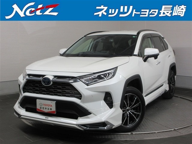 今回ご紹介するのは　トヨタ　RAV4　2.5ハイブリッドG E-Four 4WD　です。