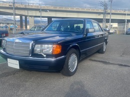 メルセデス・ベンツ Sクラス 560SEL 左ハンドル　ディーラー車