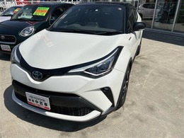 トヨタ C-HR ハイブリッド 1.8 G トヨタセーフティセンス/ナビ/バックカメラ