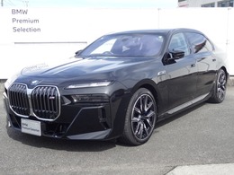 BMW i7 M70 xドライブ 4WD リアエンターテイメント　認定2年保証