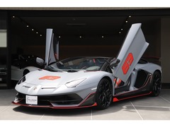 アヴェンタドールロードスター