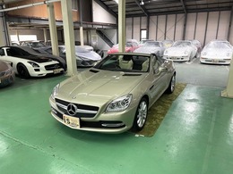 メルセデス・ベンツ SLKクラス SLK200 ブルーエフィシェンシー サハラベージュレザー　ワンオーナー　電動