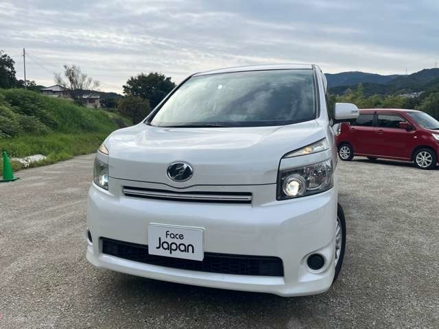 ボクシー8人乗り11月1日から20日まで限定価格