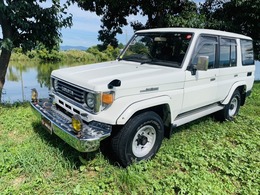 トヨタ ランドクルーザー70 4.2 ZX ディーゼル 4WD 