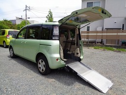 トヨタ シエンタ 1.5 X ウェルキャブ スロープタイプ タイプI 電動固定装置付 福祉車両　スライドドア　キーレス
