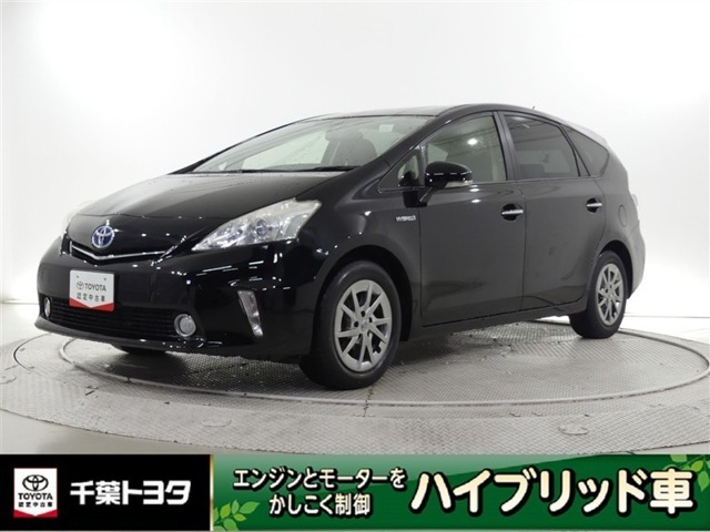 厳選されたトヨタ認定中古車のプリウスアルファです。環境にやさしく燃費性能も良いハイブリット車です。静かな走りによる快適な静粛性の室内を実感できます。
