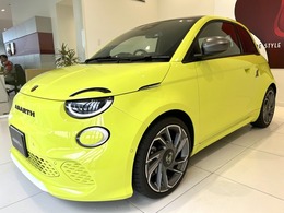 アバルト 500e ツーリズモ 当社デモカー
