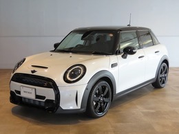 ミニ ミニ クーパーSD 5ドア プレミアムプラスパッケージ 認定中古車輌　禁煙使用ワンオーナー記録簿